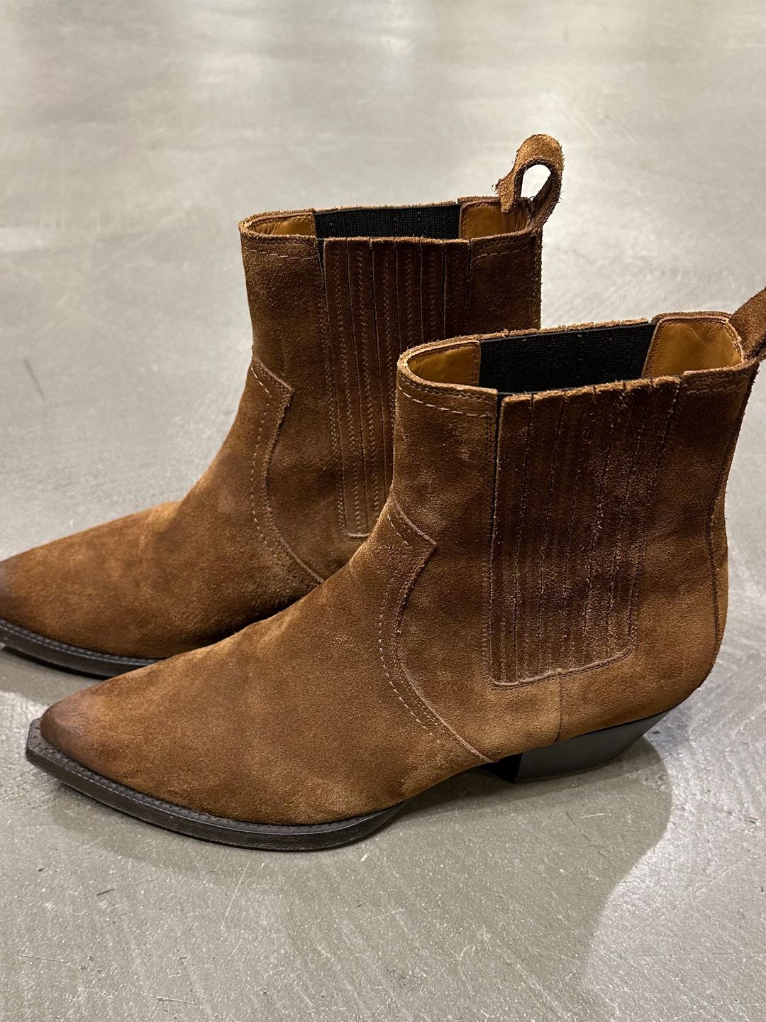 Thumbnail 213da707-ea7b-4022-b01c-2f8d19ddc3ce