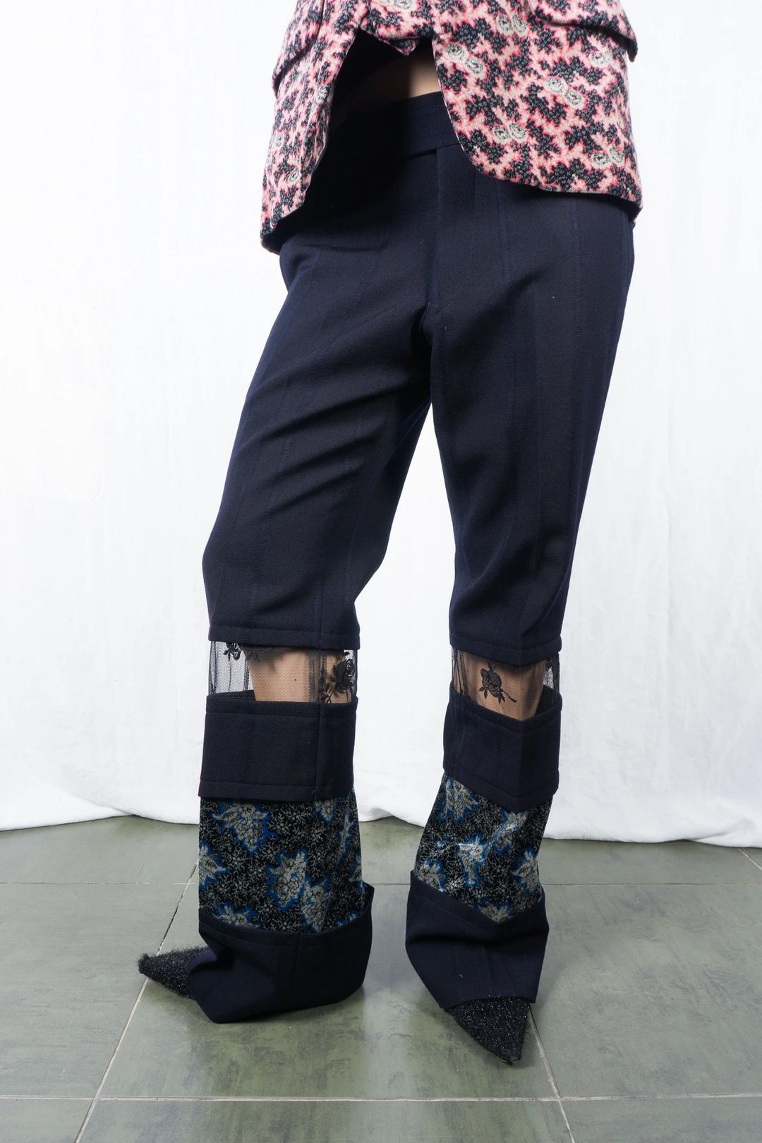 Comme des Garçons A/W 2001 floral velvet pants by COMME DES GARÇONS in size M from TROUSERS category