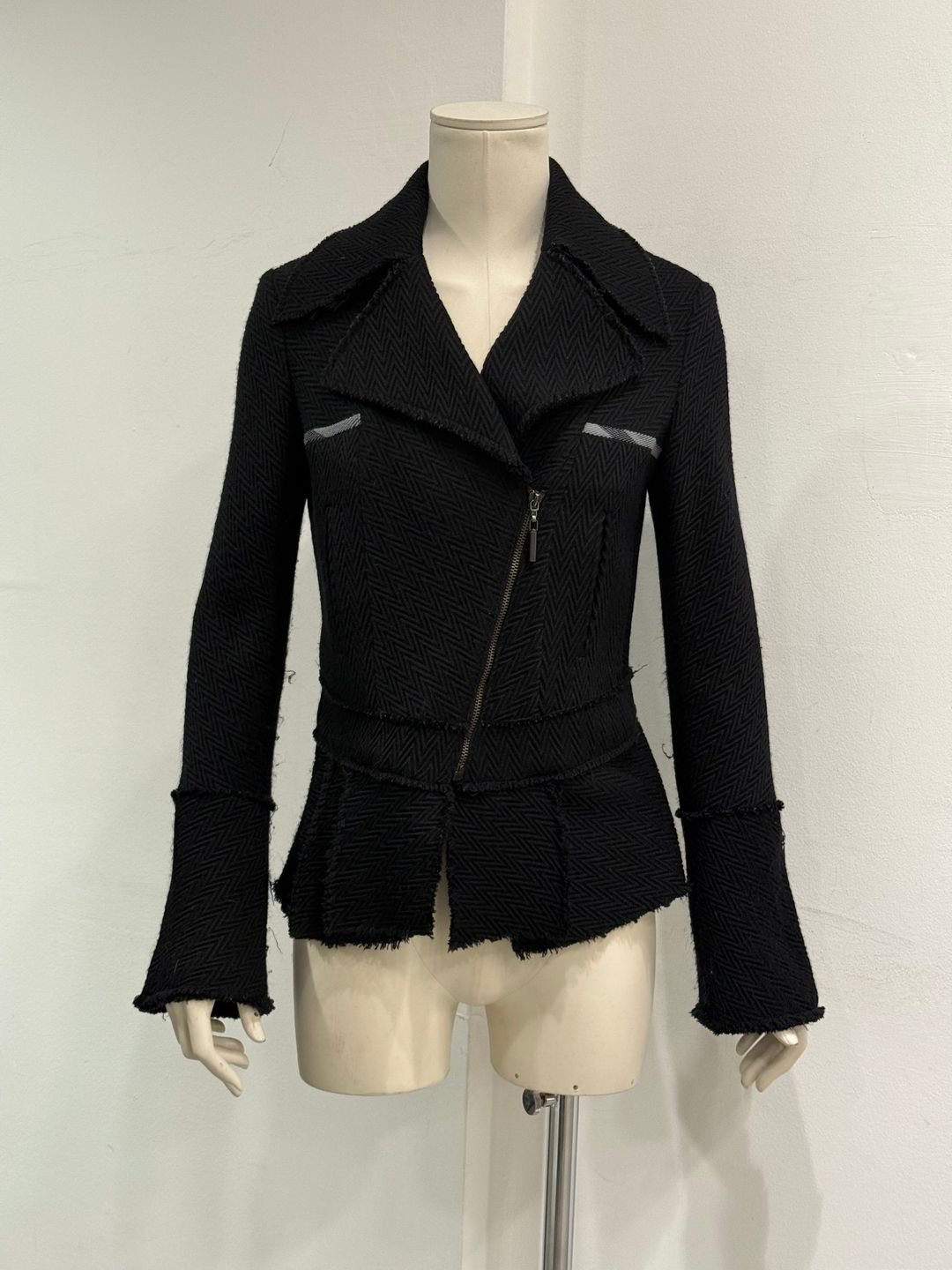 Thumbnail 39e23b12-ea41-47b0-b996-686c4294efac