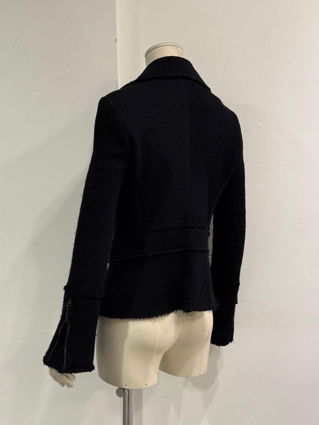 Thumbnail 78b92048-d056-4c83-82dd-34a1cd2e9816