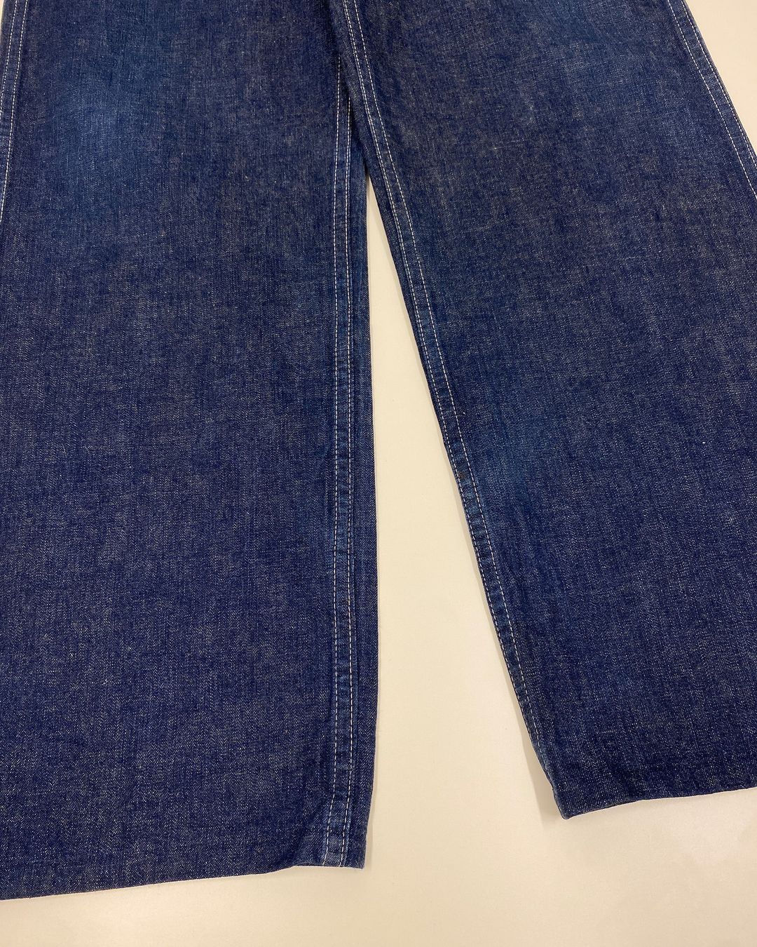 Thumbnail 771d54be-bc66-43b2-bead-8323401dd3ac