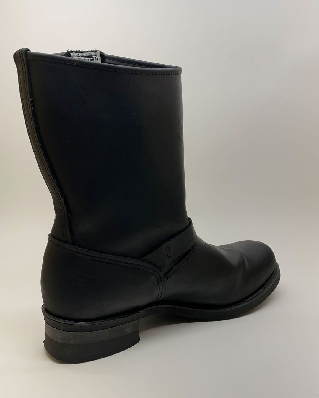 Thumbnail 28087380-3cc8-43d2-9091-d77650f6d5bd