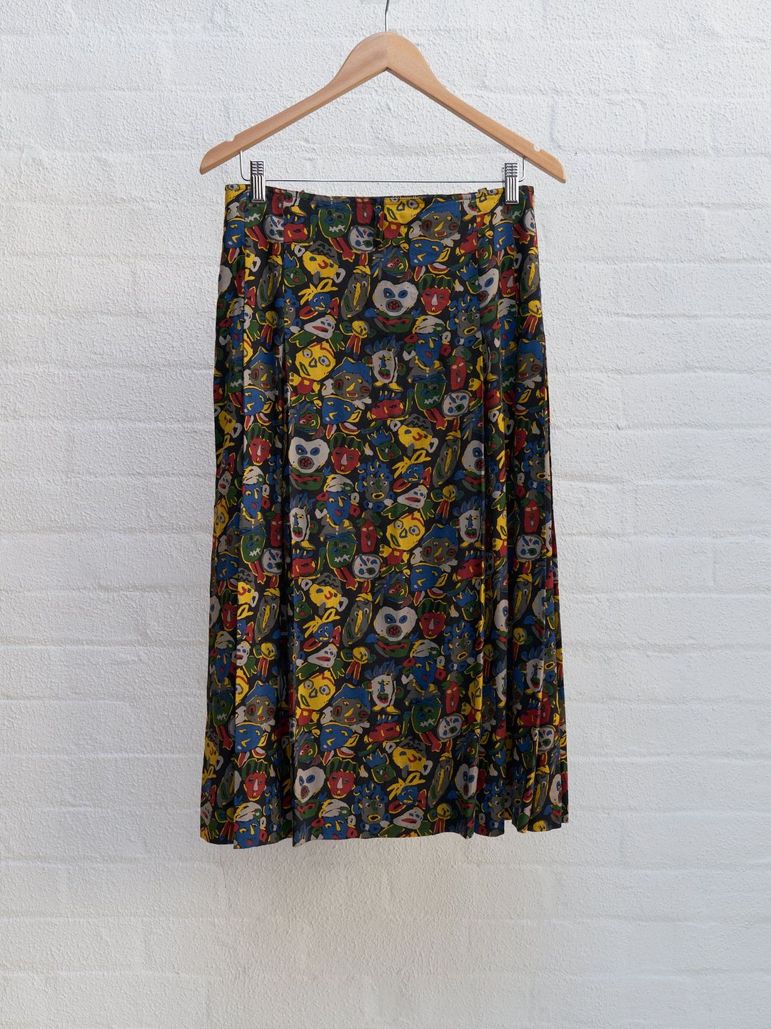 Thumbnail 94fd4cef-685d-42a1-9774-8d00372294b5