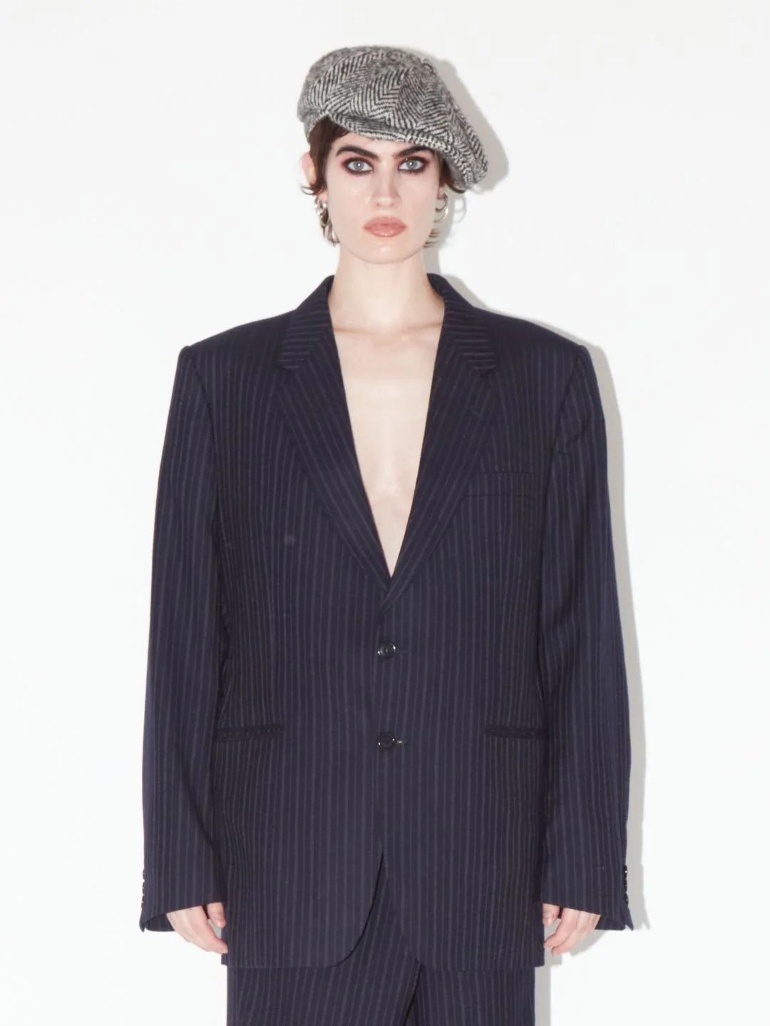 Thumbnail 634ca5a5-b224-4bb9-a4d8-7de4926137ac