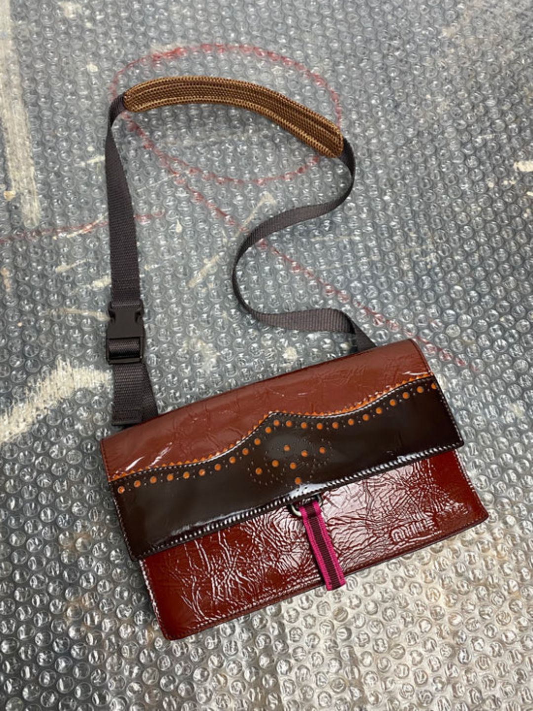 Thumbnail 9417b65a-2158-48cd-a14b-e155317571de