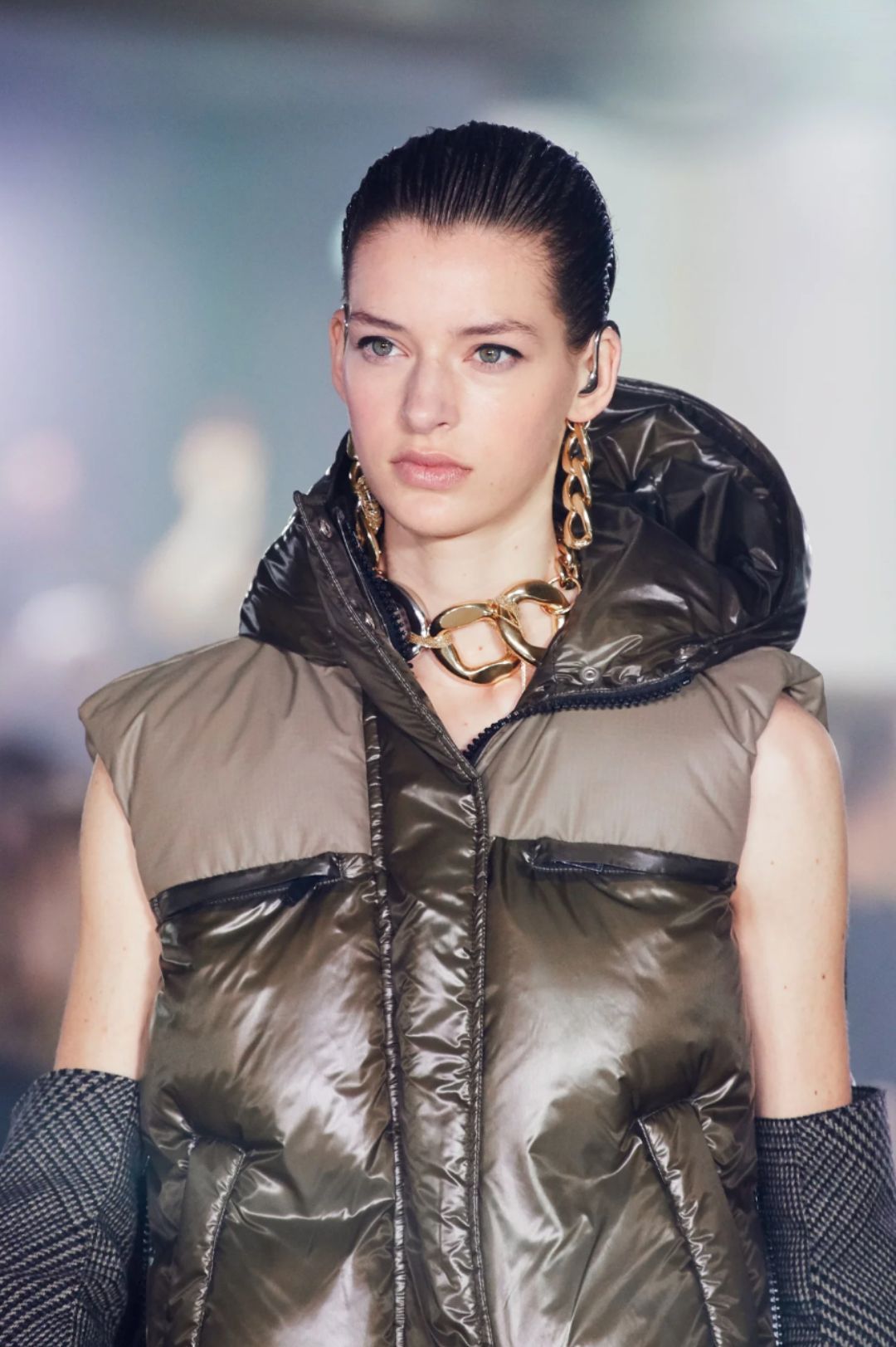 Thumbnail 145cf8b7-6ae1-4f90-b93f-829e994e66af