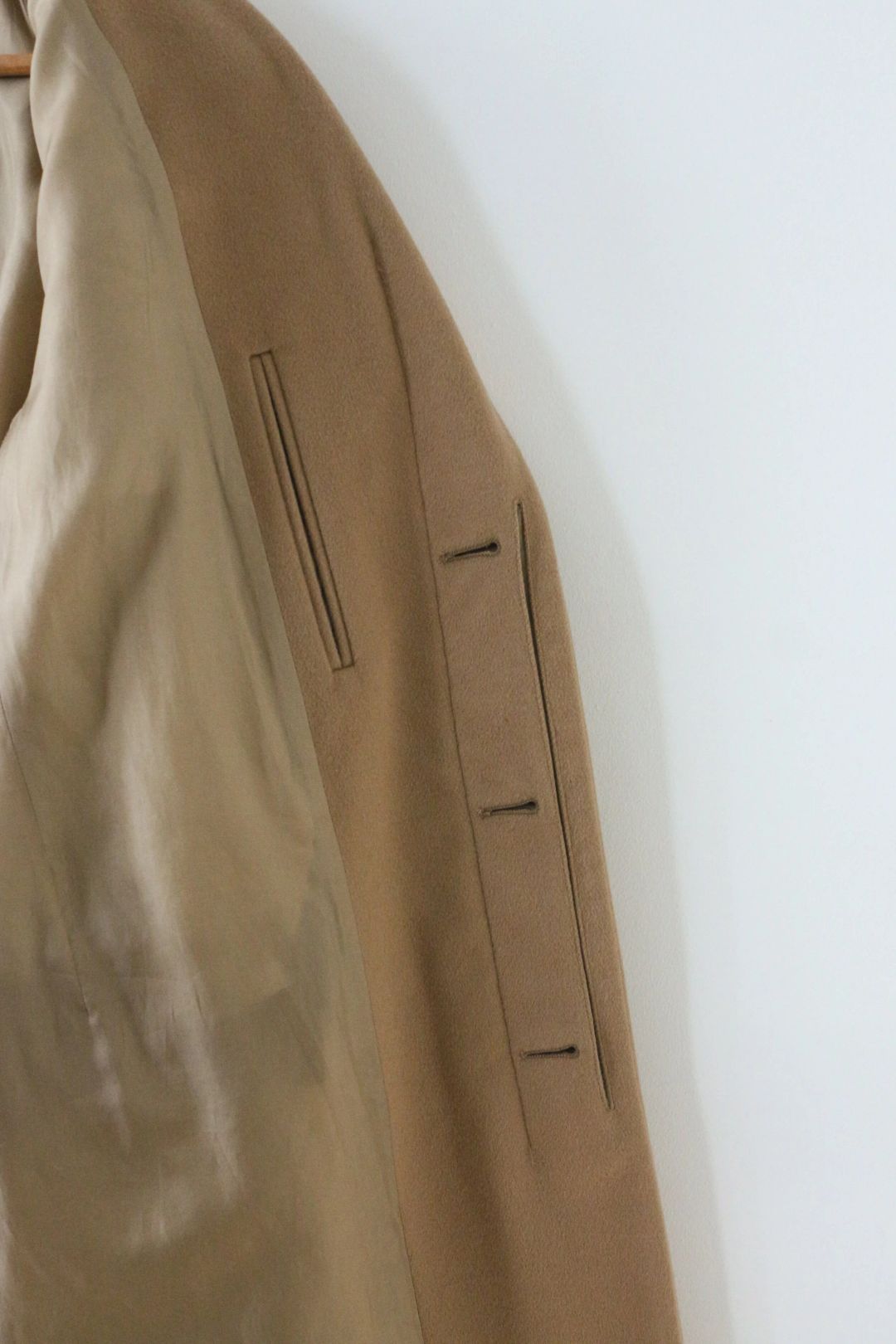 Thumbnail 90914f6b-fe7d-4807-9a7a-7f03be381285