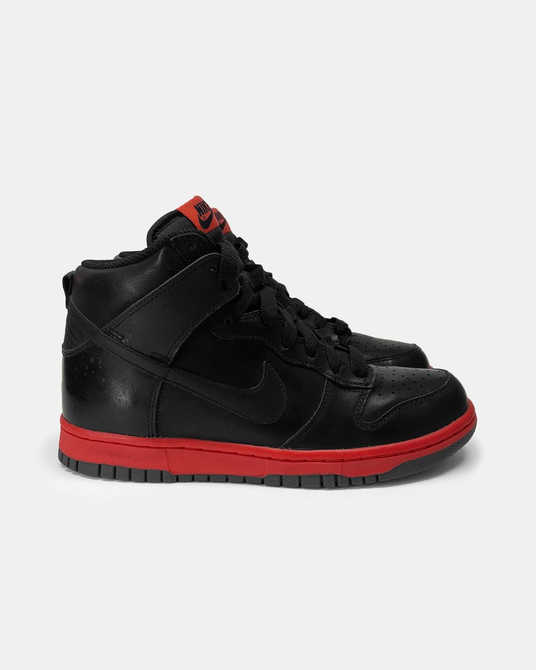 Nike 2009 Dunk High Retro Ornamental Use Sneaker Black Red by Nike in size ONE SIZE from Footwear category
