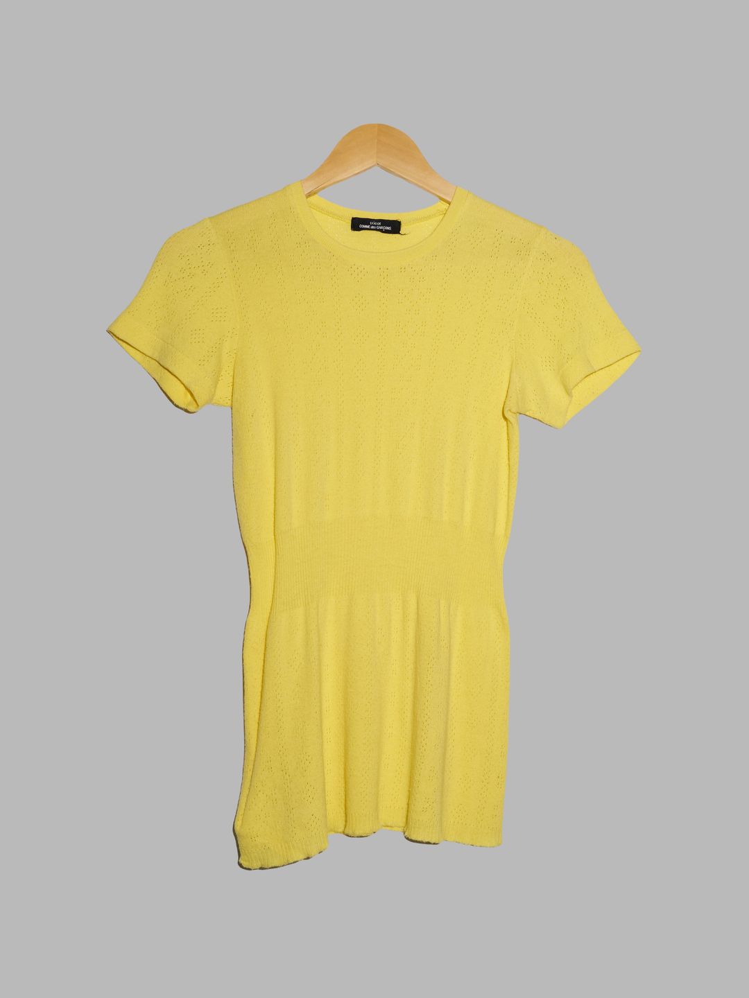 Tricot Comme des Garcons 2002 yellow cotton knit ribbed waist t-shirt by COMME DES GARÇONS in size S from TOPS category