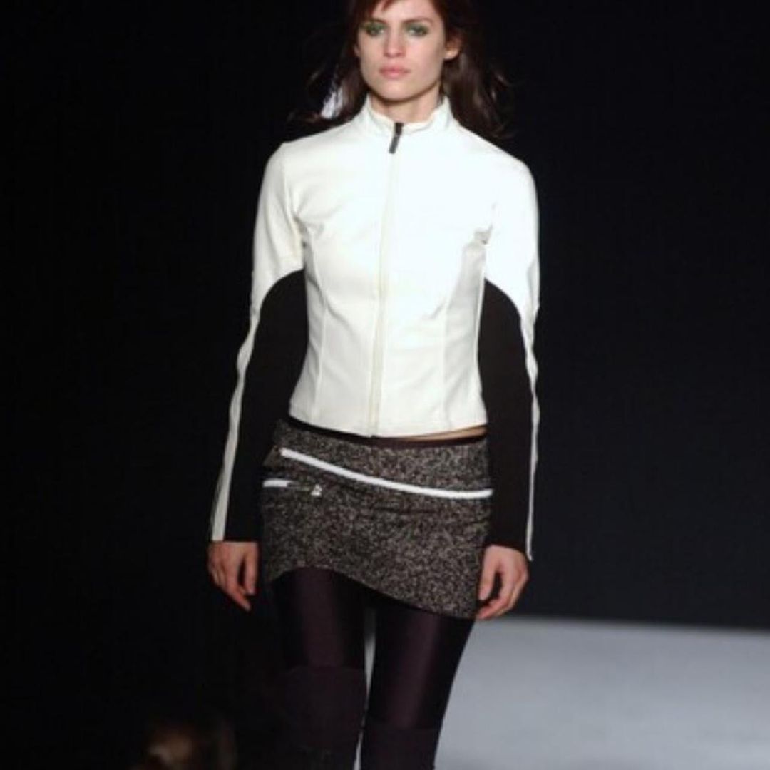 Thumbnail 034bf93c-a654-47b3-9450-b959af93ac72