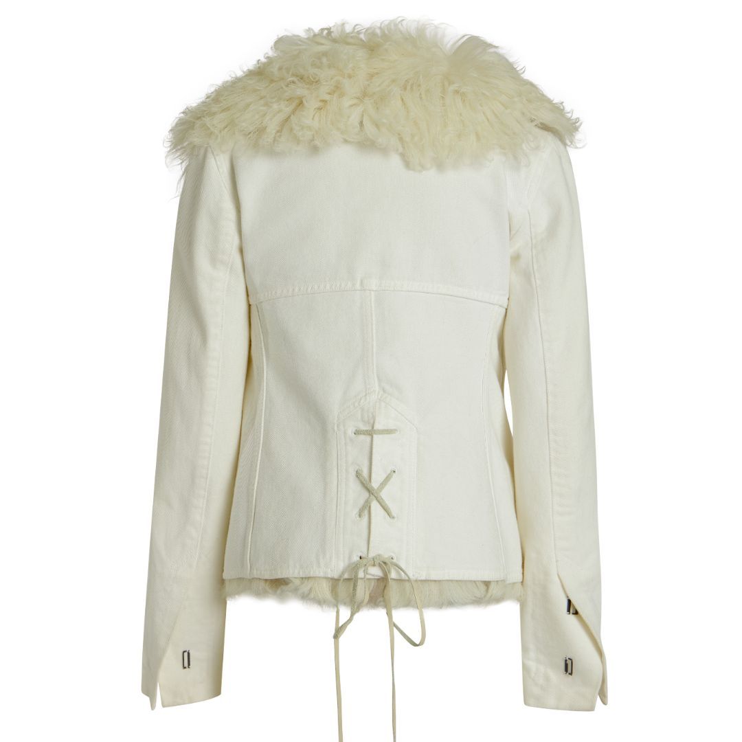 Thumbnail 246856a3-6c95-44c8-9baa-54204a4511e3