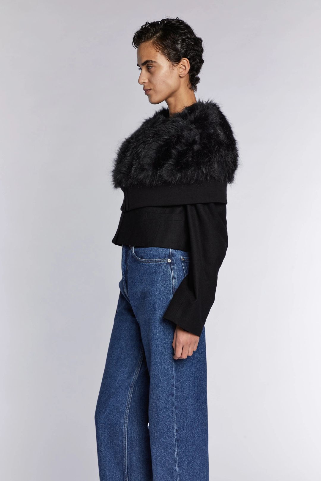 Thumbnail 38de3d19-cb4e-4eab-a226-92ba5e16069d