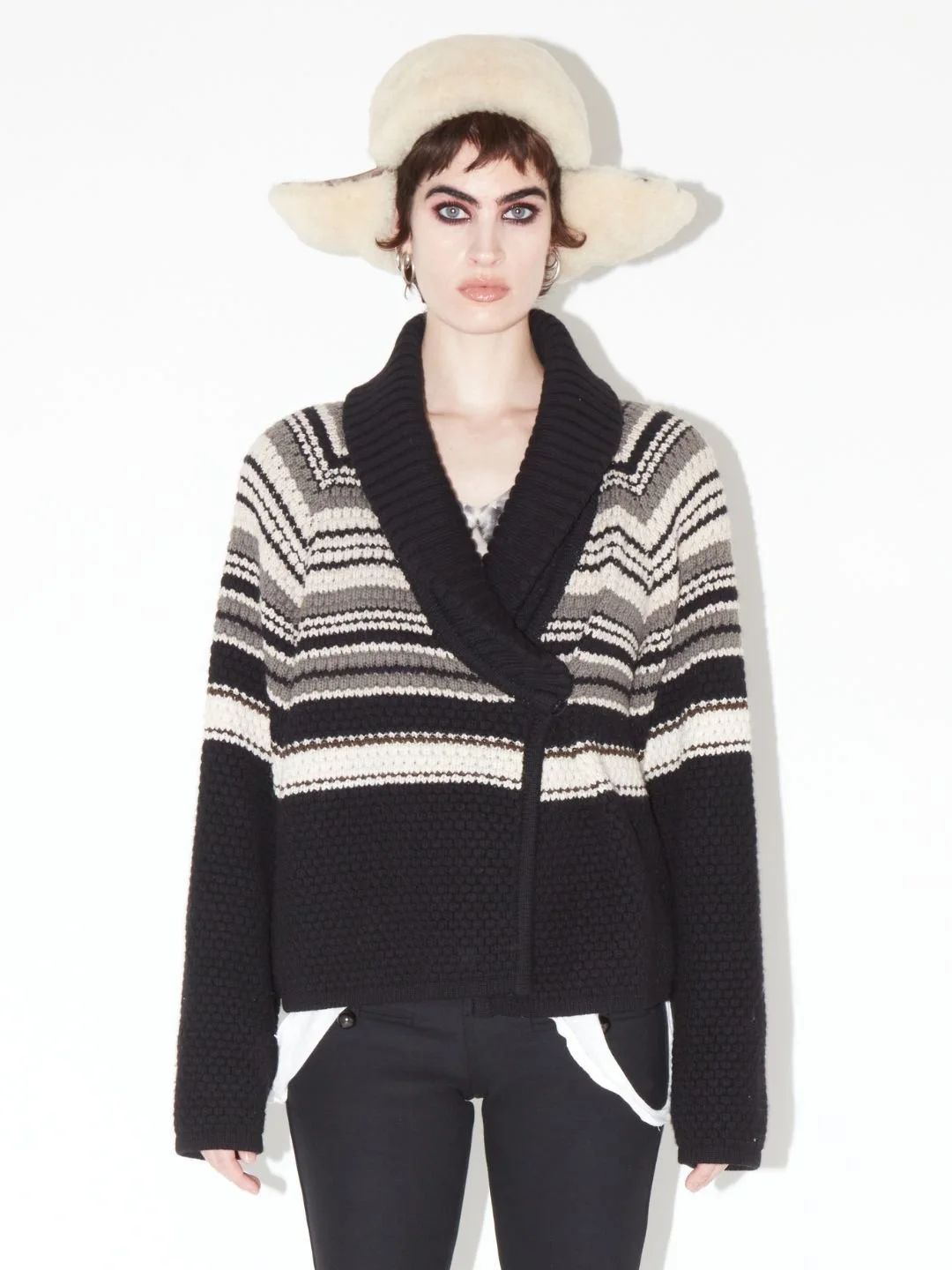 Thumbnail 4115f2b0-ea85-4df5-a765-07baa79d5e75