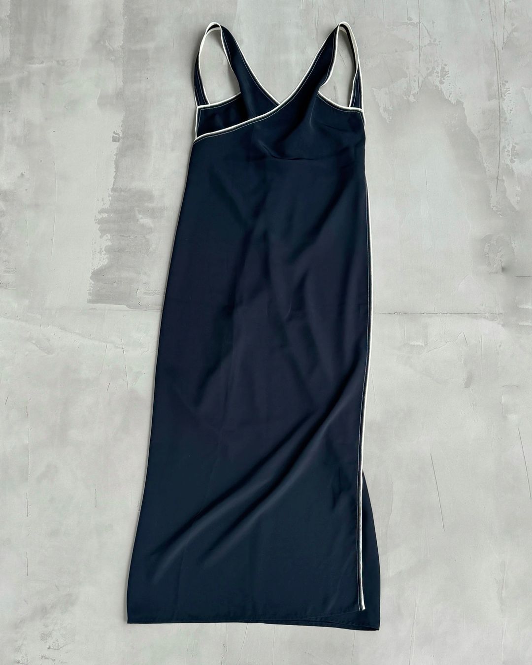 Thumbnail 48ffd8ff-2a65-4ffb-8267-b0343653610f