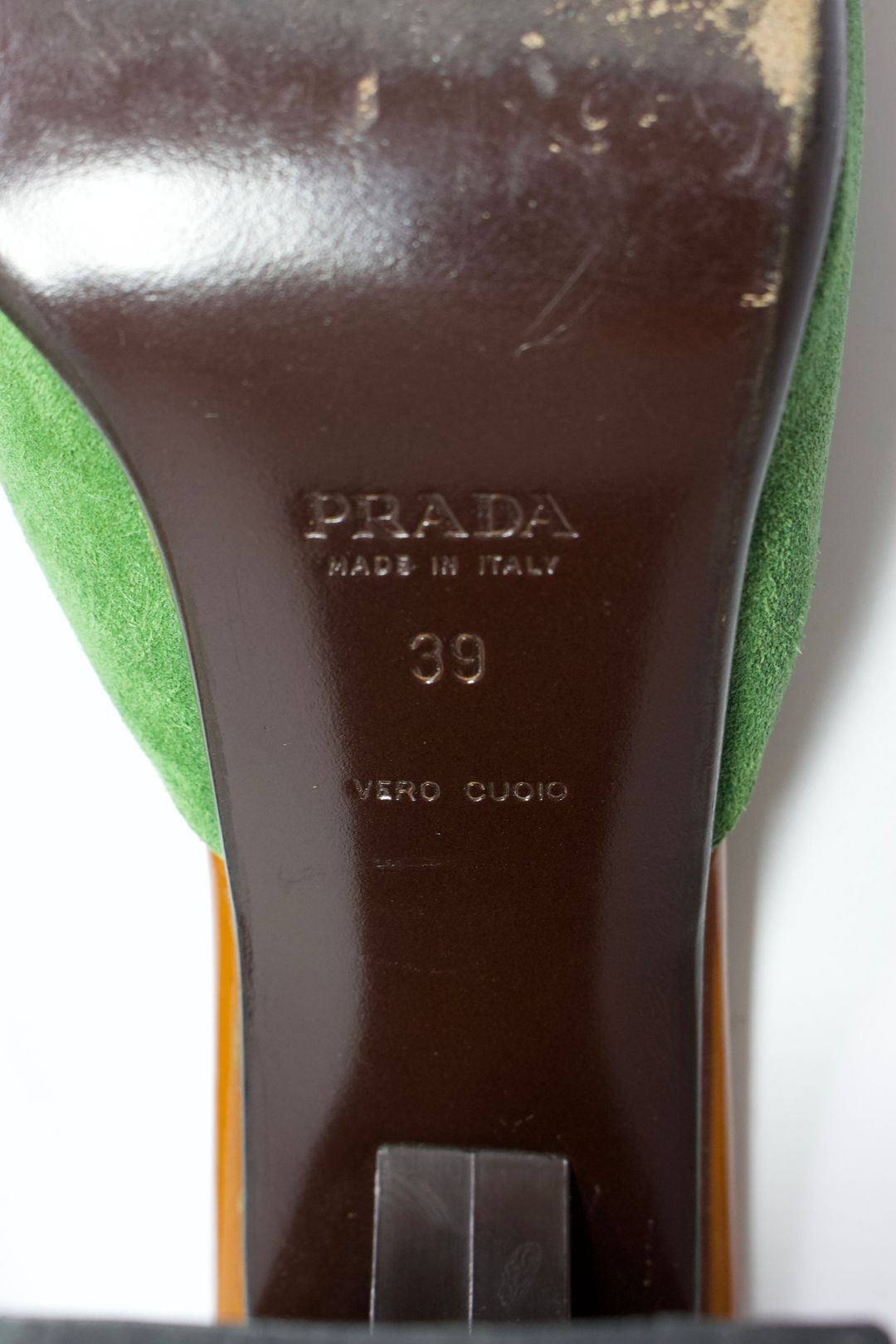 Thumbnail 38068848-28f8-46ba-bb7d-5f1051395825