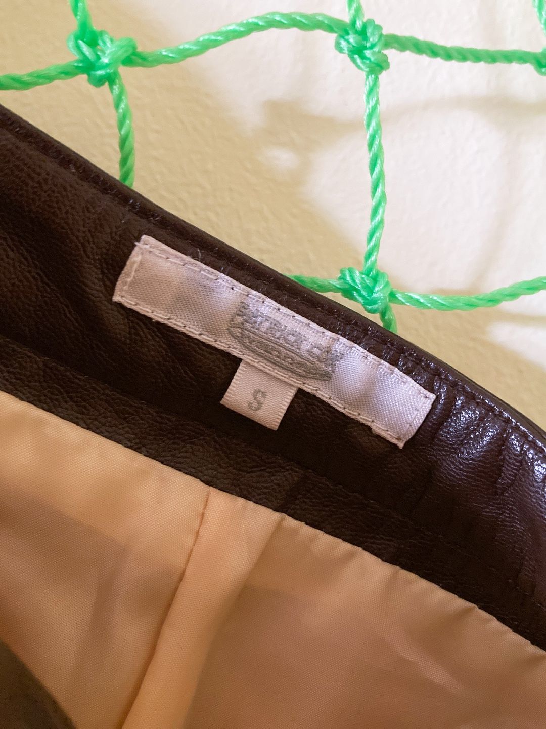 Thumbnail 43627037-0b40-4900-988d-2a6a7e830e52