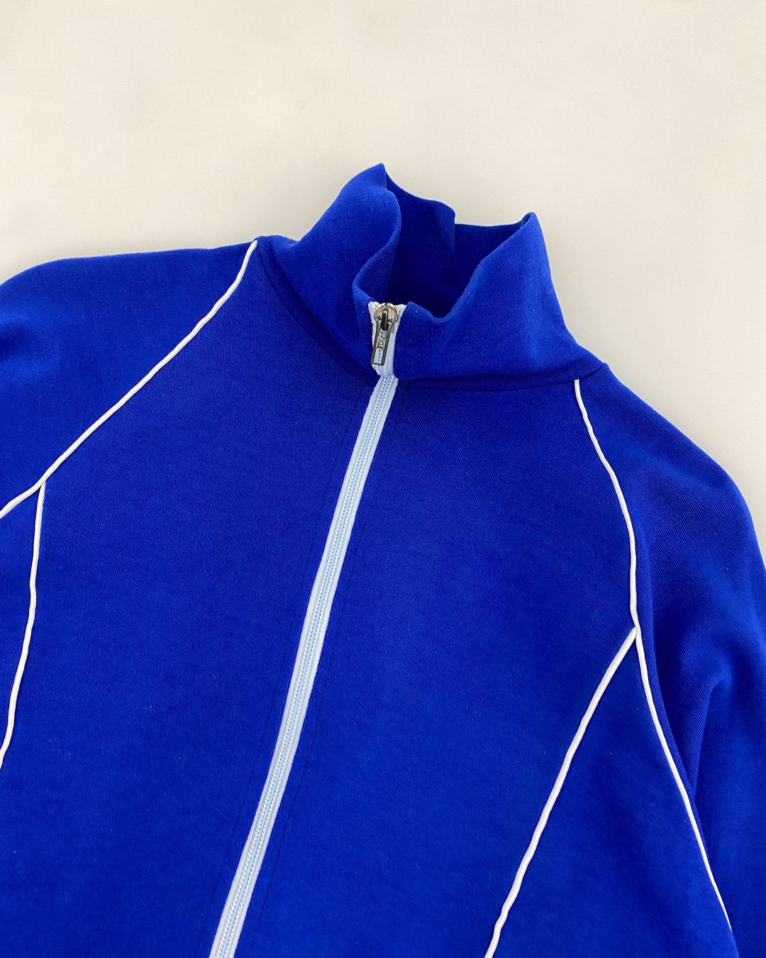 Thumbnail acdf74a0-fb5f-47d4-9dbe-f6d085492bf0