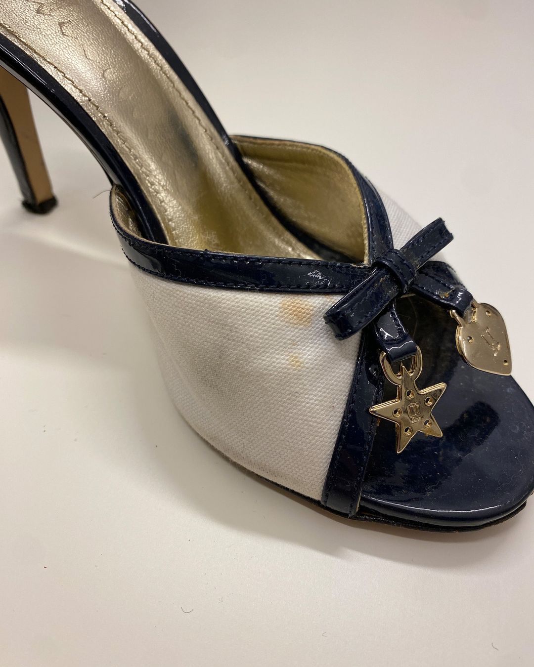 Thumbnail 4dd79879-1eeb-4091-abaa-5b4cdb6a3c7b