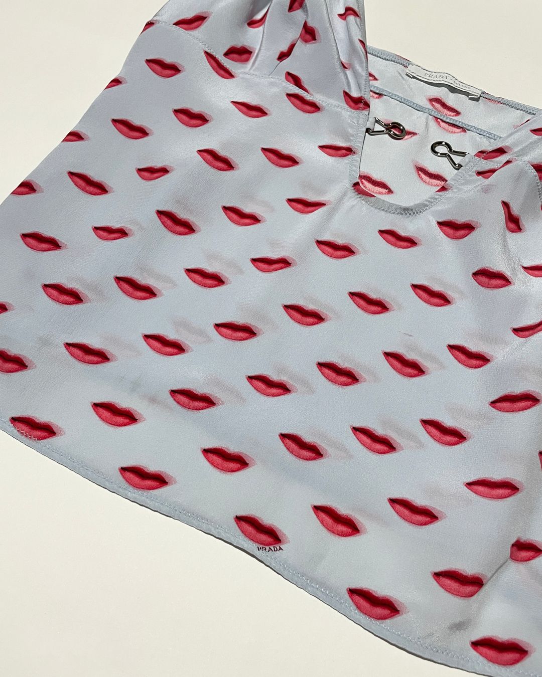 Thumbnail 06051d55-8b72-40fb-9a93-c392acfa1d63