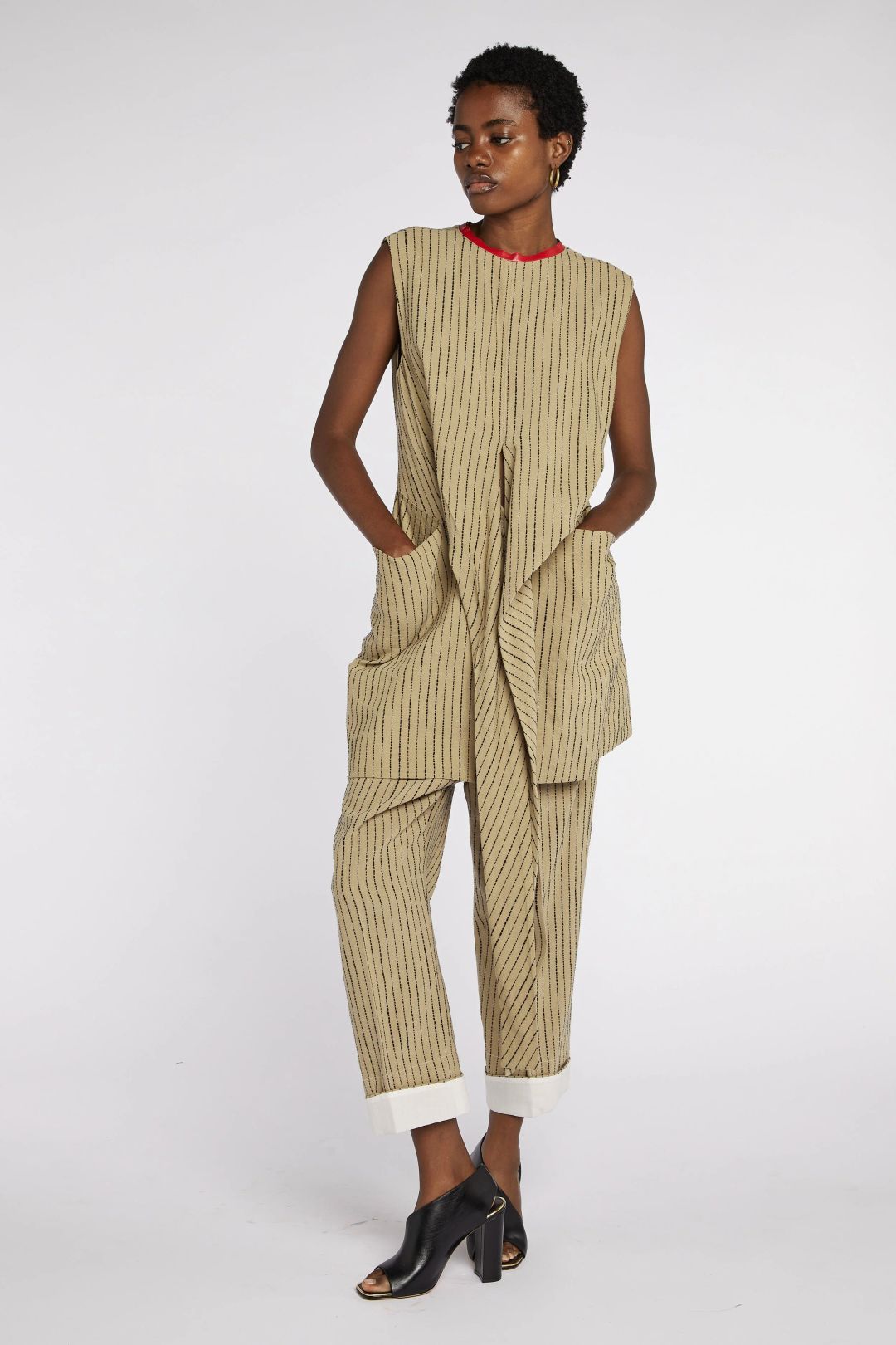 Thumbnail 247cf5d6-a75c-4f4e-873f-03dc6364e576