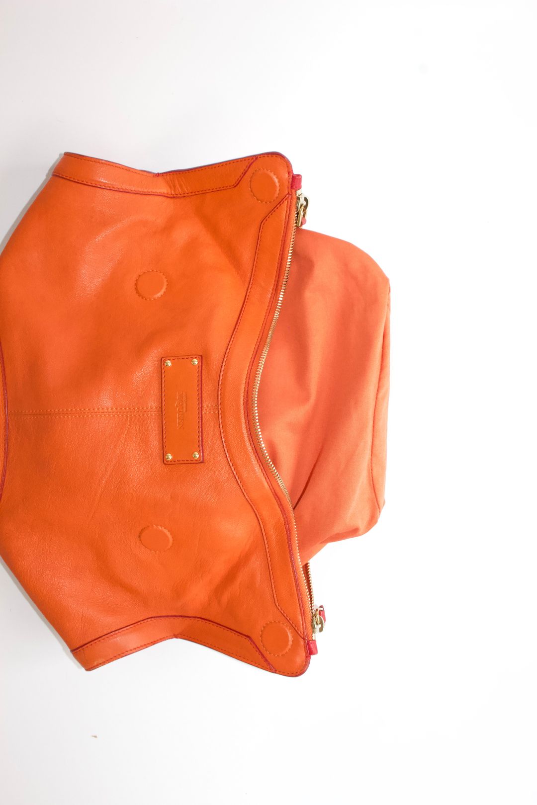 Thumbnail 37d566a5-ba43-47ee-b4d3-2b264107eea0