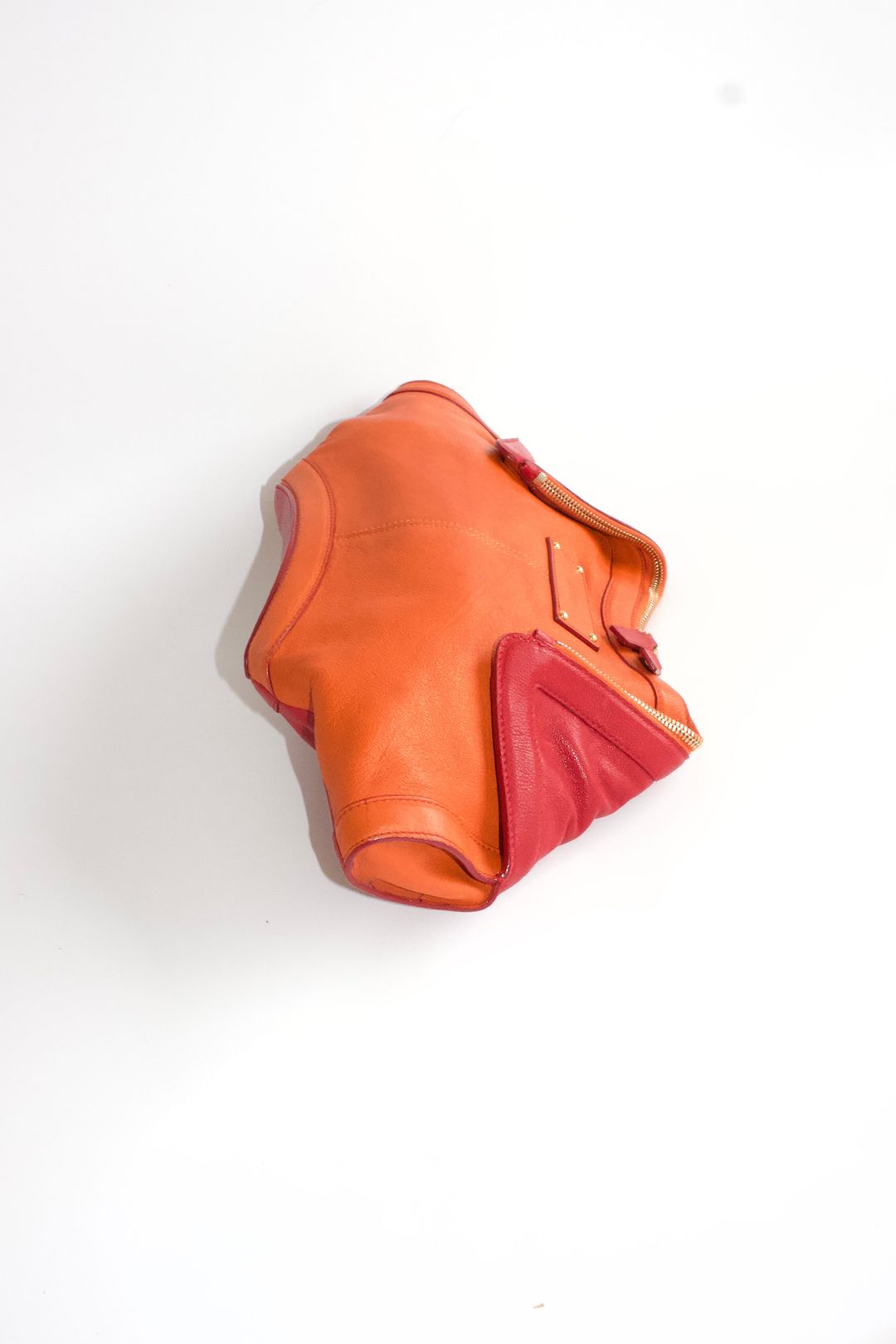 Thumbnail 73e532cc-2140-4ee4-862c-10cc44bcd5d1