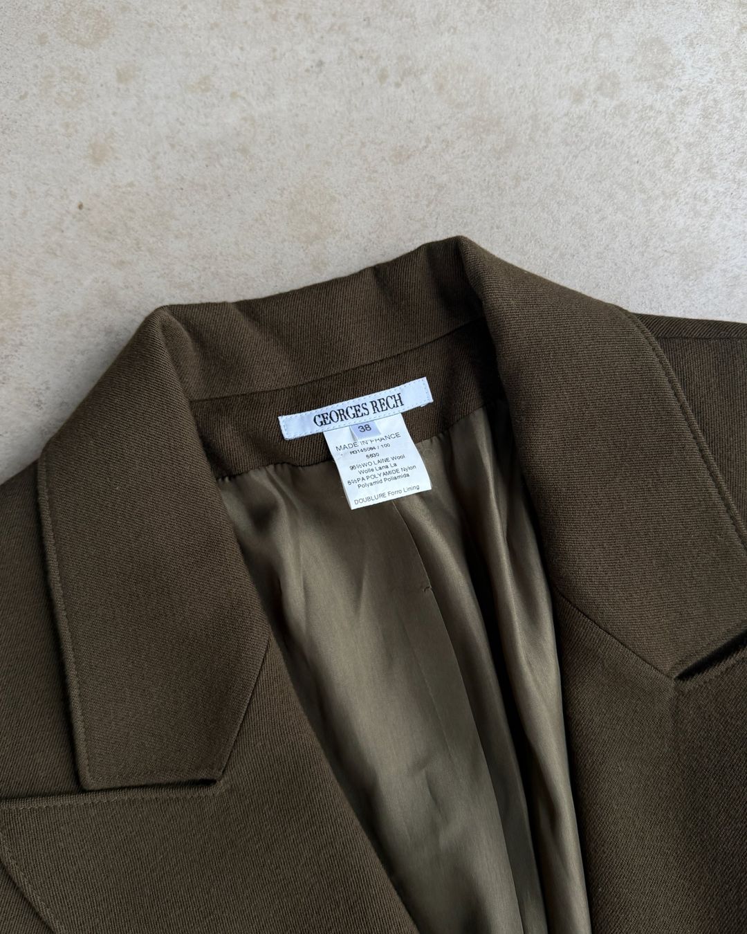 Thumbnail 2456b38a-54f2-4b6d-b75e-6ef5eebc0e8e