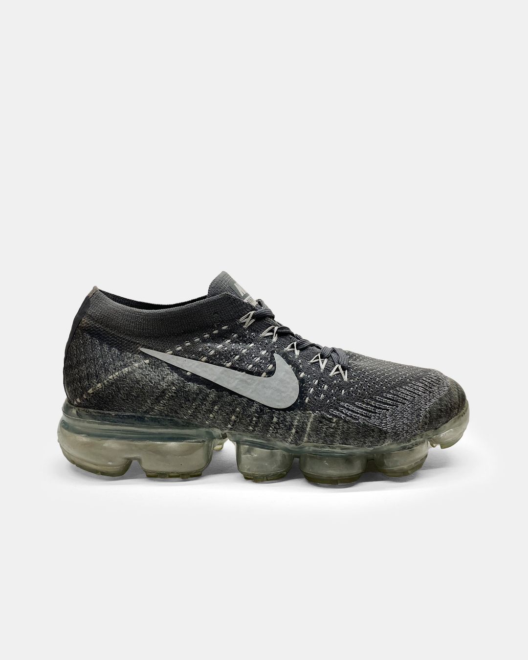 Nike 2018 Air Flyknit Vapormax Sneaker OG Wolf Grey by Nike in size EU 37 from SHOES category