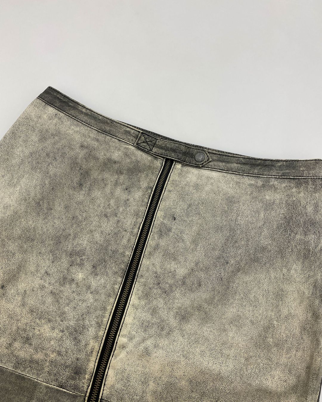 Thumbnail b396259f-bd6e-44d8-a978-555dbadab700