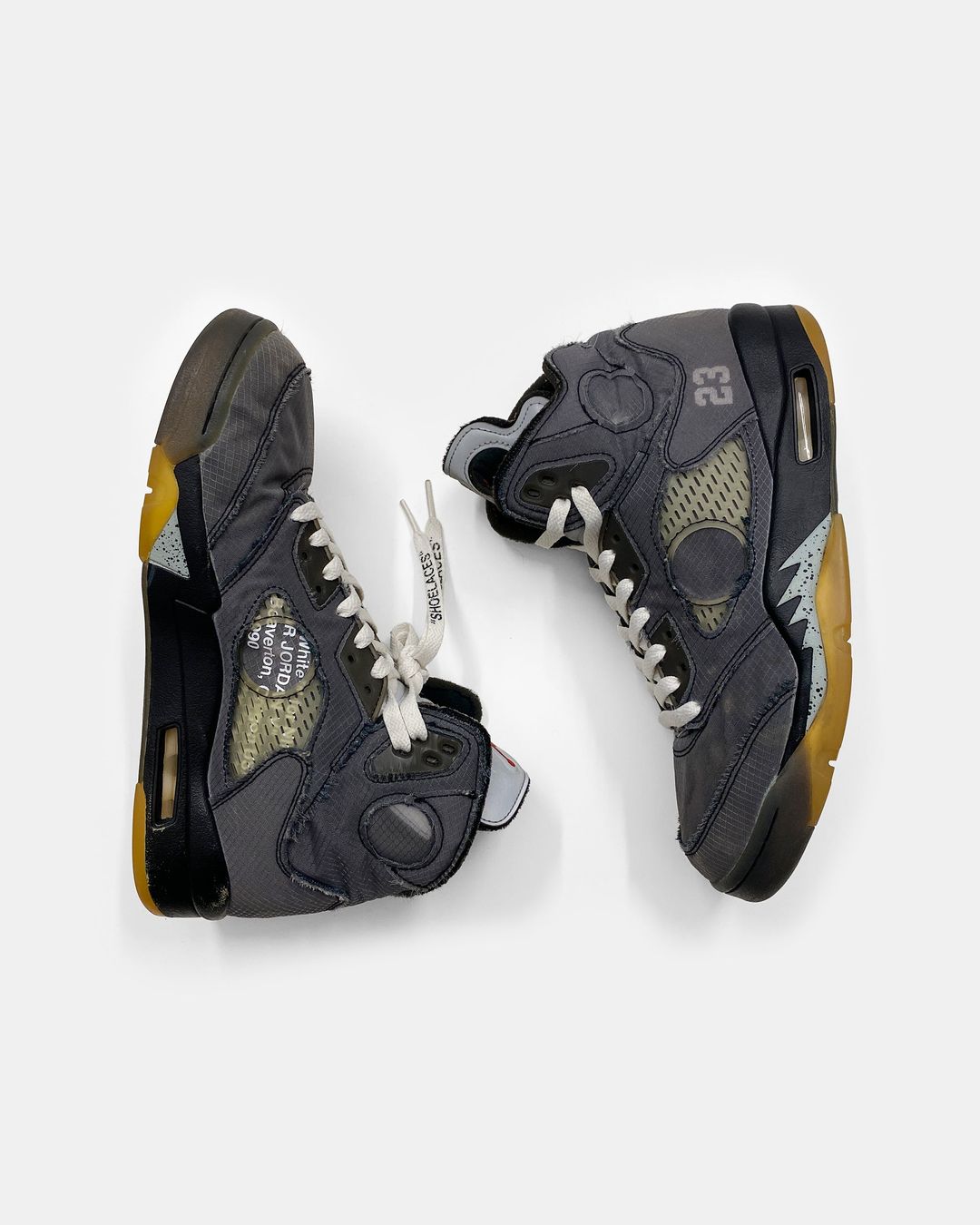 Off-White x Nike 2020 Air Jordan 5 Retro Sneaker Muslin Grey by Off-White x Nike in size EU 42 from SHOES category