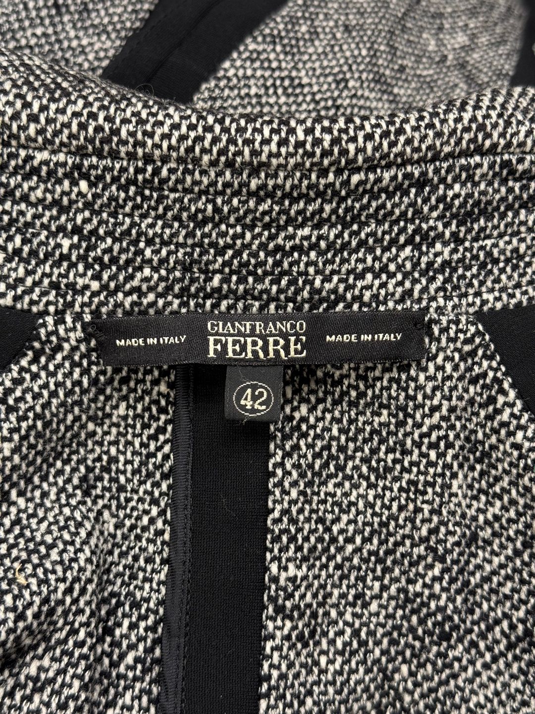 Thumbnail 1000eaa5-233f-448e-81c1-7995937c5b4d