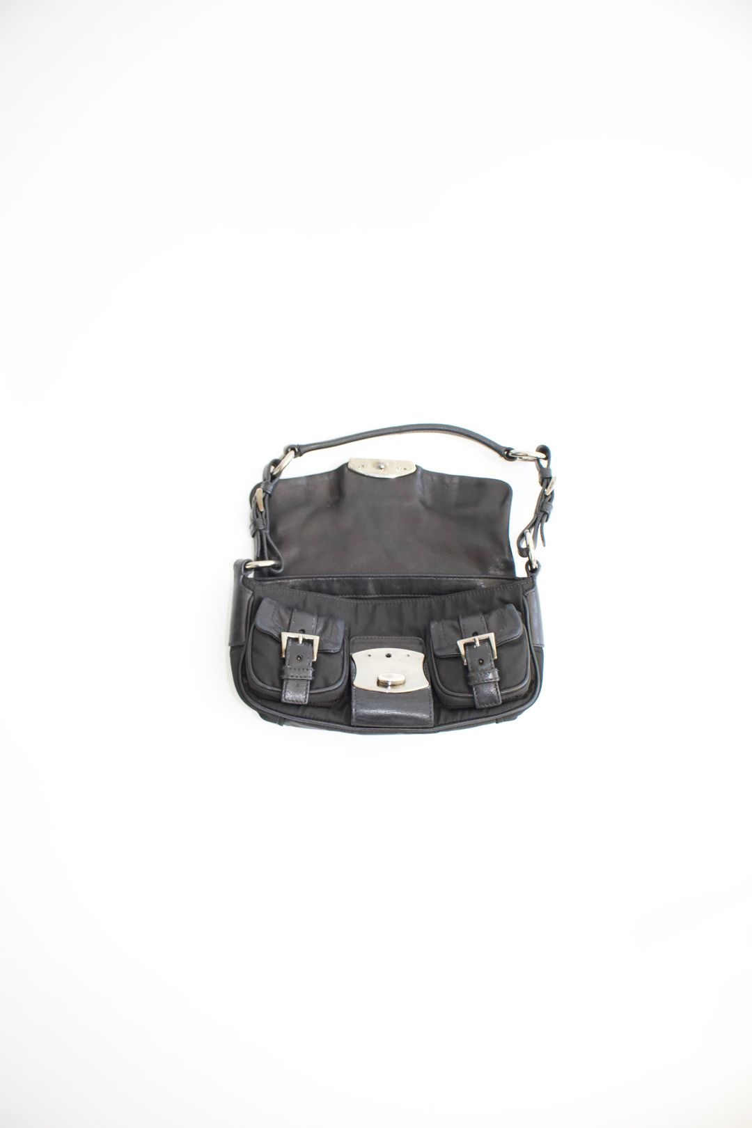 Thumbnail 93f6f949-fec8-402a-9f17-46a66d27b4fe