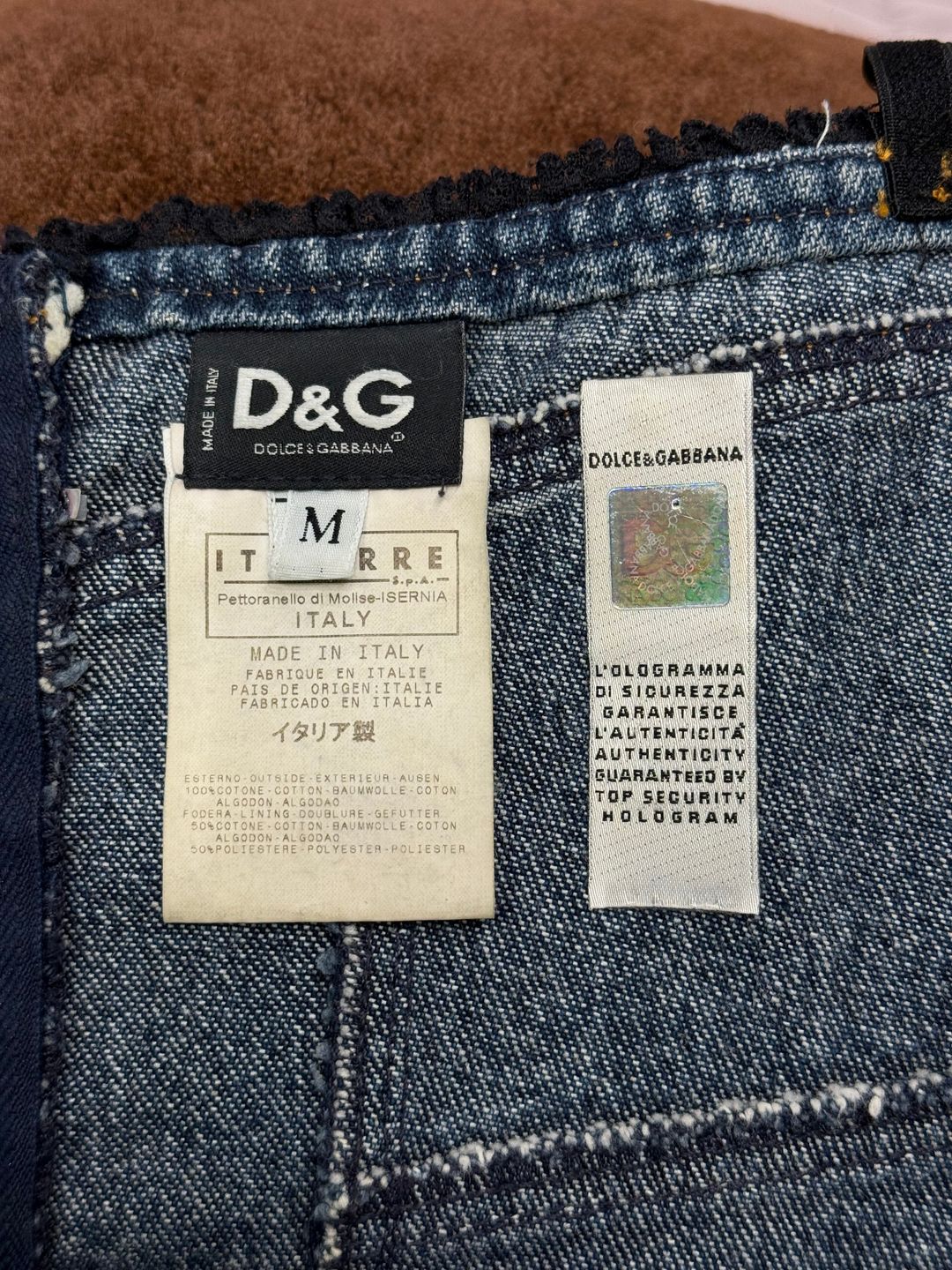 Thumbnail 98563cd1-453a-477d-a5fe-a5256f938f36