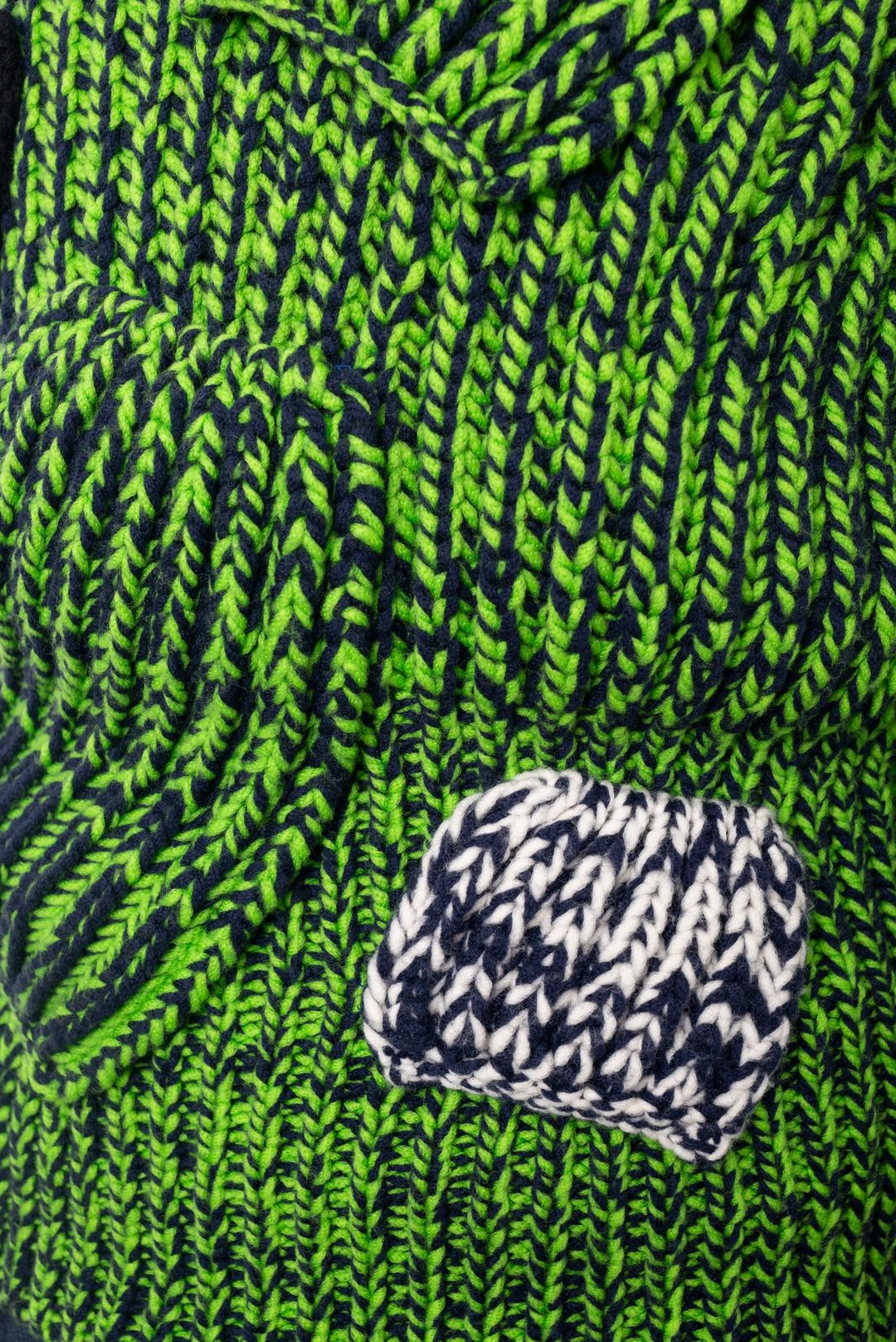 Thumbnail 992b3b53-1e10-41fa-b3f4-5ece2958b6ee