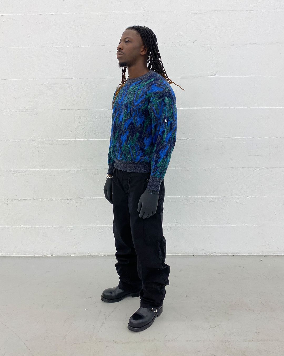 Hugo Boss 1980s Abstract Wool Knit Sweater Green Blue by Hugo Boss in size L from KNITWEAR category