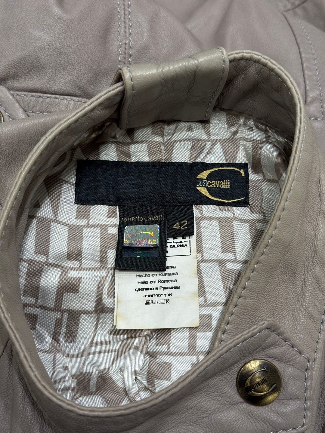 Thumbnail 210ad2b2-ce3b-4d42-80dc-70d984b0373e