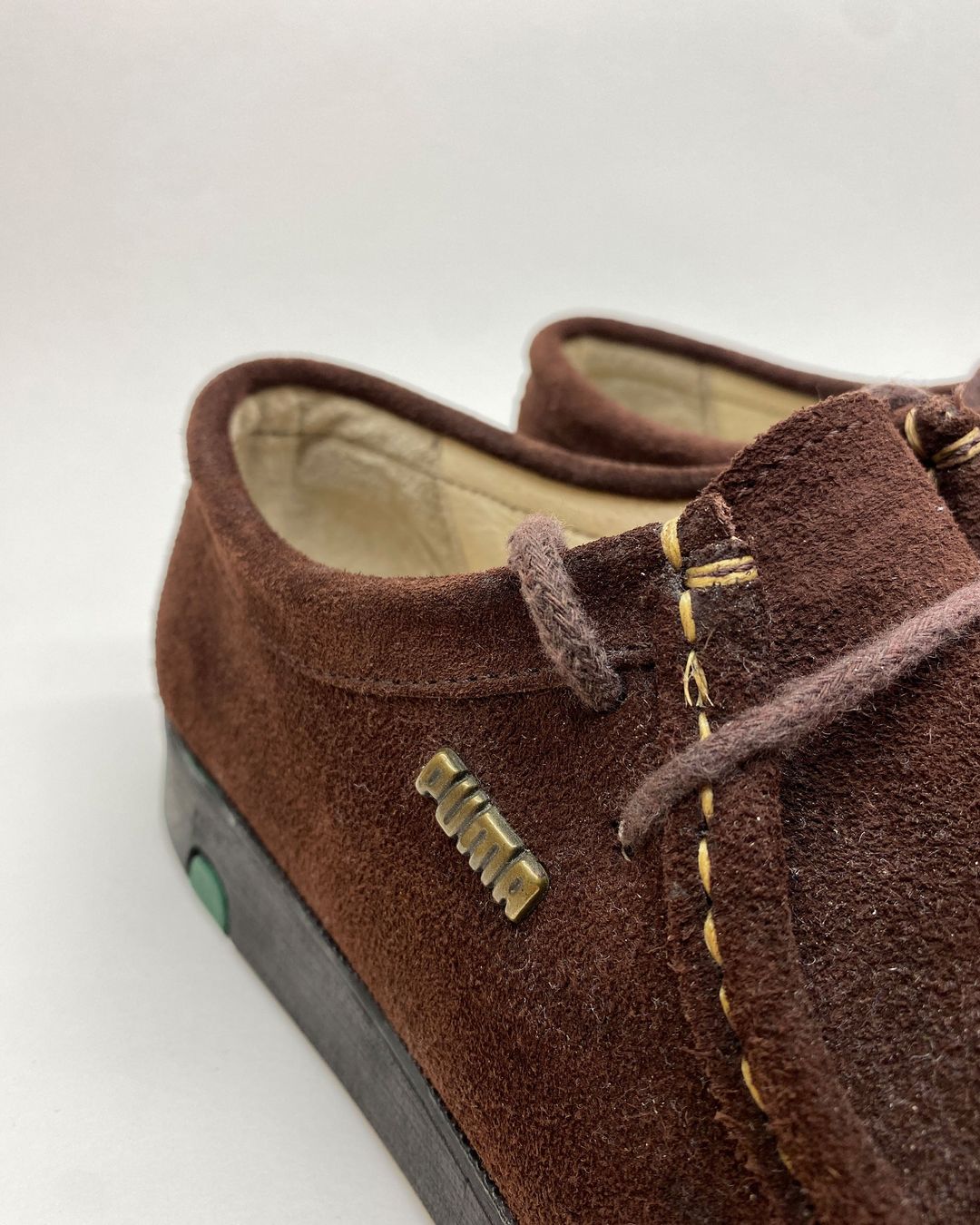 Thumbnail 28424586-36e1-48b9-958d-812765d5d19a