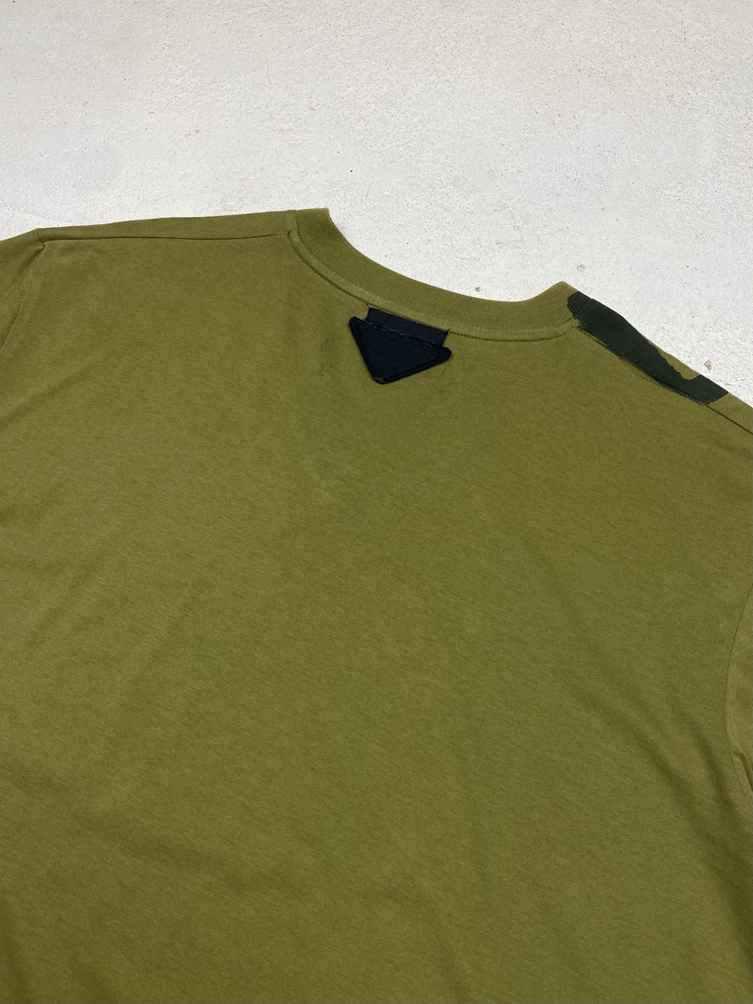 Thumbnail 332c1d7f-1ebb-4220-9d18-ecbcaa603d04