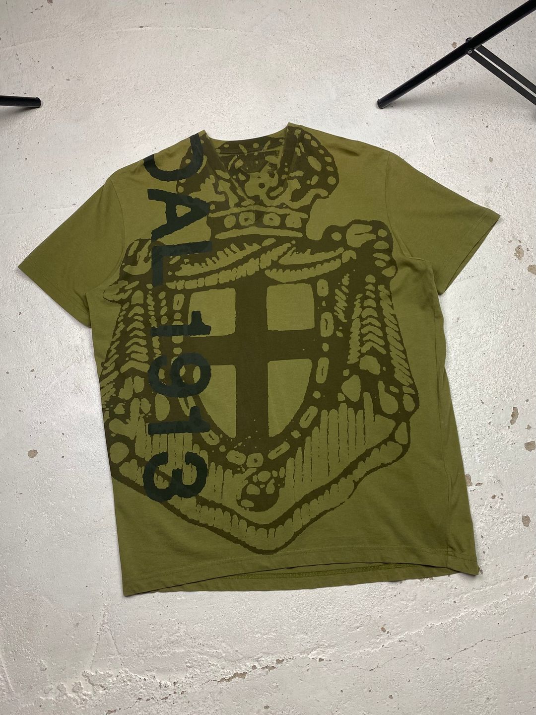2006 Prada Coat Of Arms V-Neck Tshirt by PRADA in size XS from TOPS category