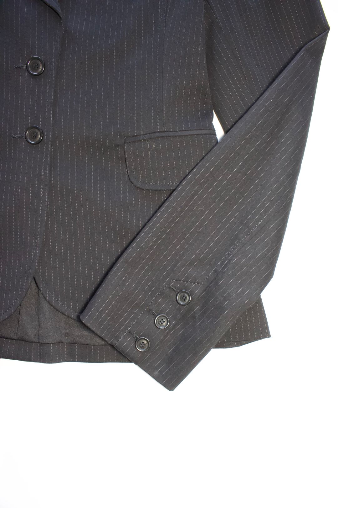 Thumbnail 6d4cee1e-aab7-4544-9e34-44be039a97c8