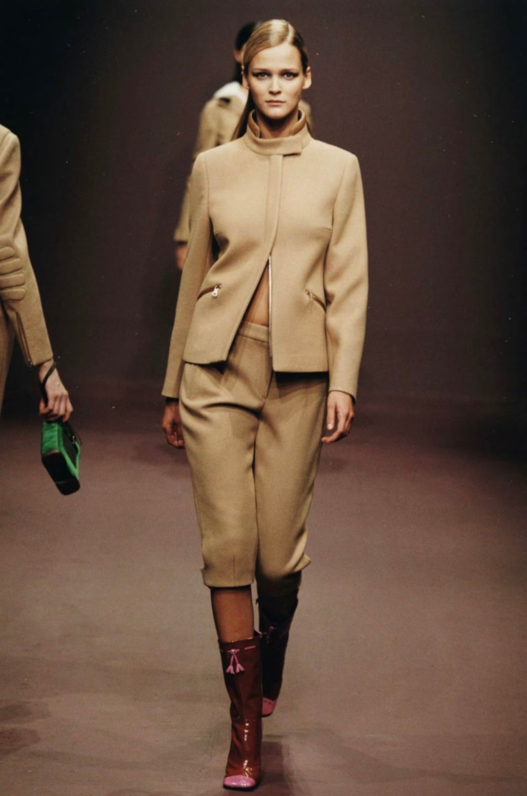 Thumbnail 23a94790-ba9a-4509-9ea7-8b4a28ffa2ec