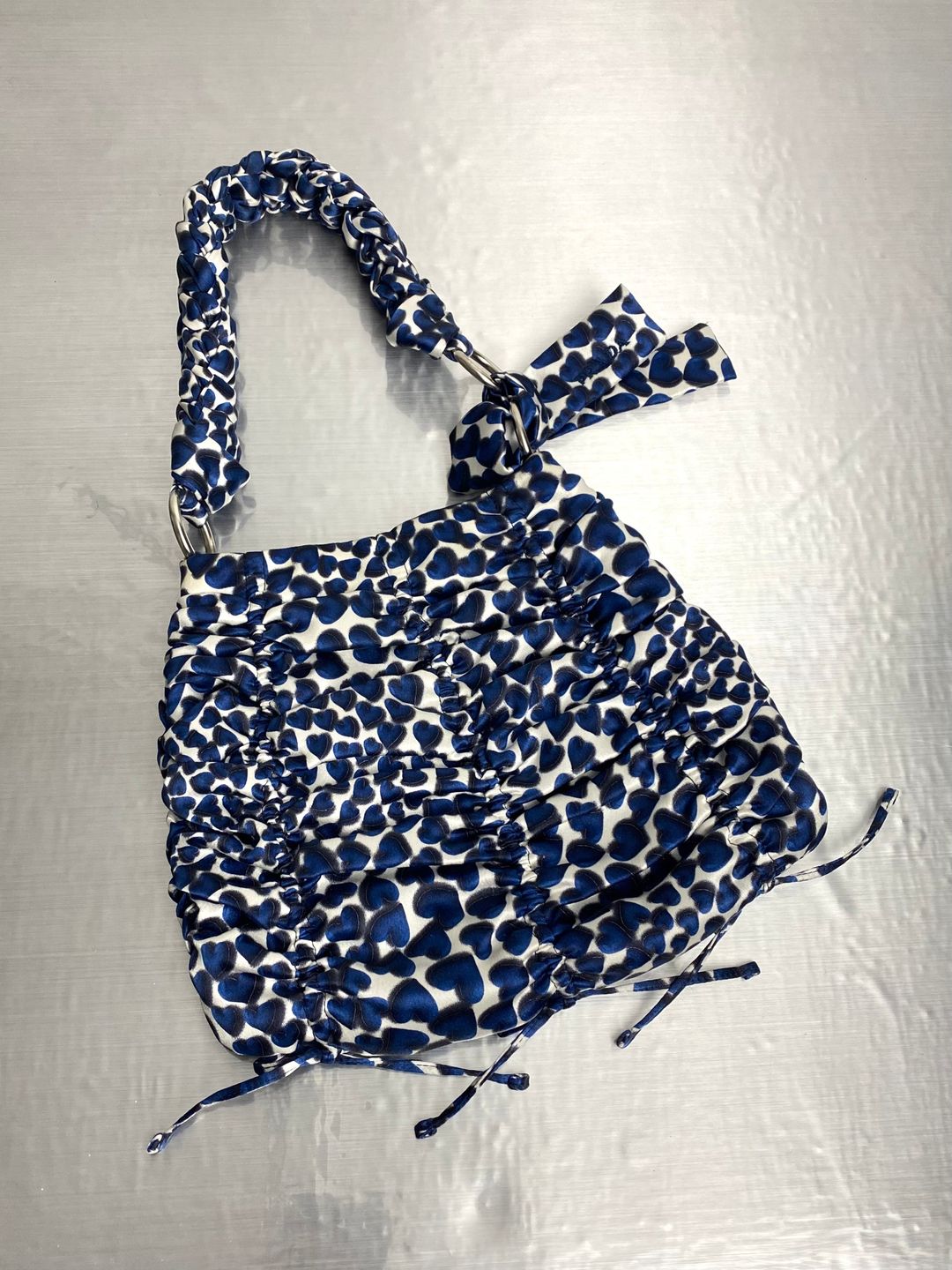 025bf0d7-bf46-49c6-bb1d-a8ef83632e5d