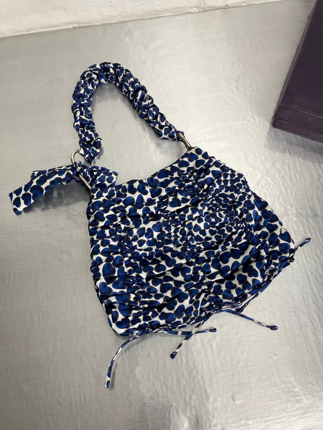 Thumbnail 4b4c3152-3913-4193-ae6f-3176161e47a4