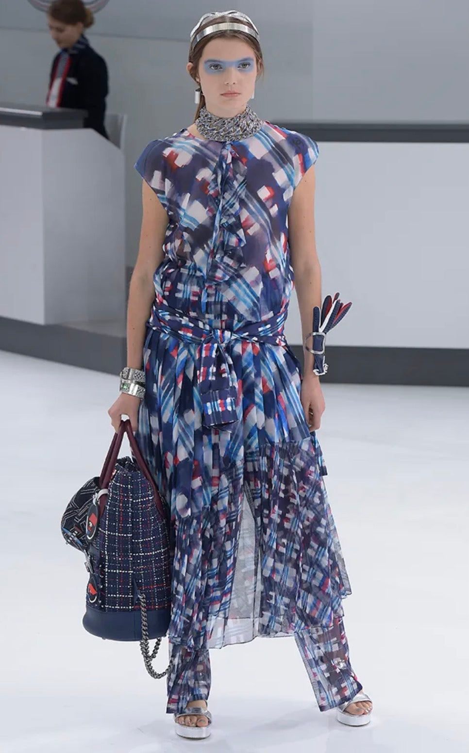 Thumbnail 18933601-5b8f-4d0b-a2ec-58fcae39d3ff