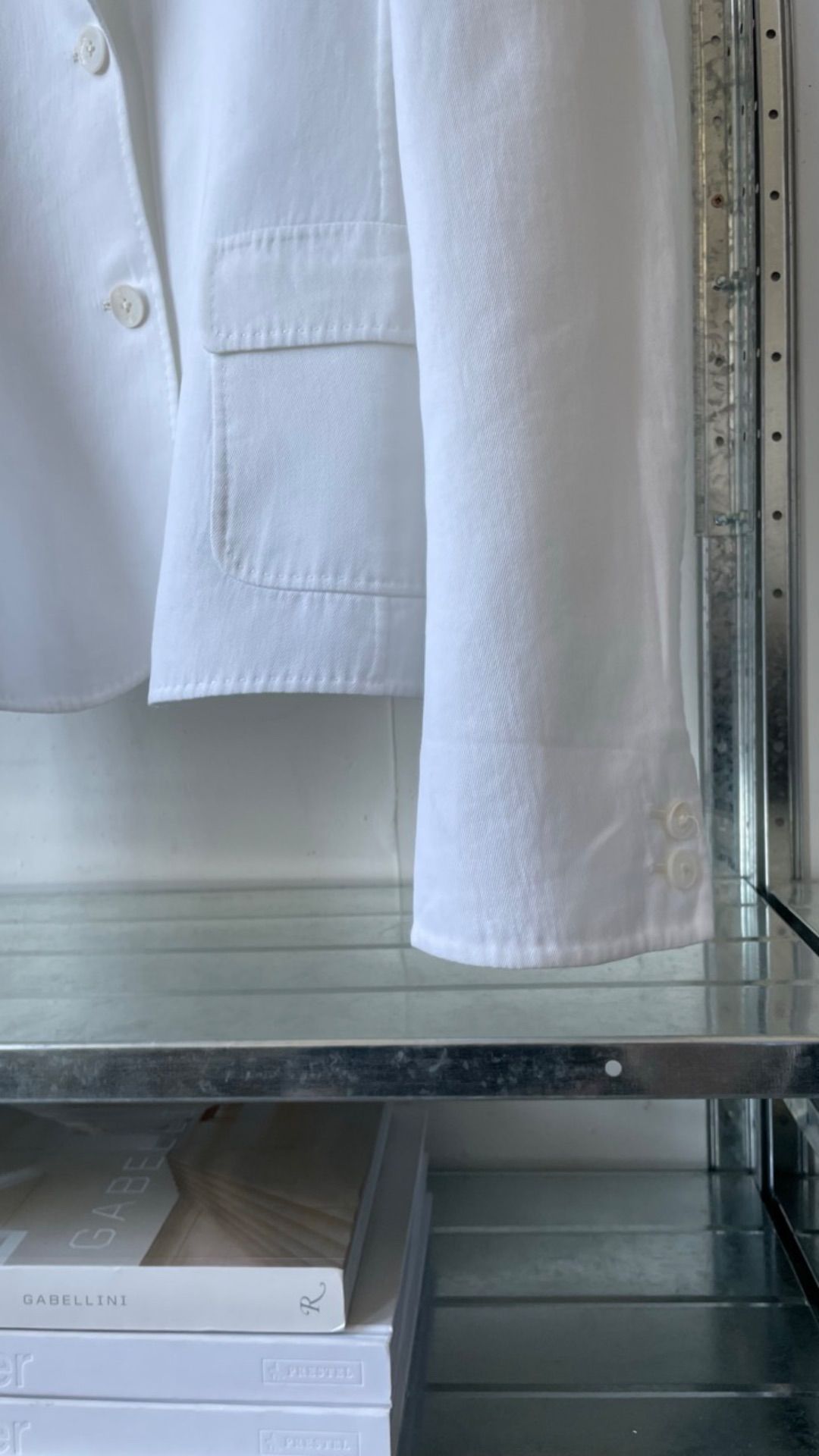 Thumbnail 8f2d7543-e780-4f49-b7dd-8ad5396adfd1