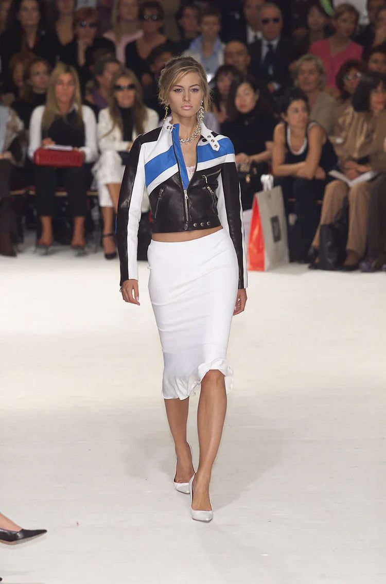 Thumbnail 9b98331f-97ea-43e0-9960-a5ff26168008