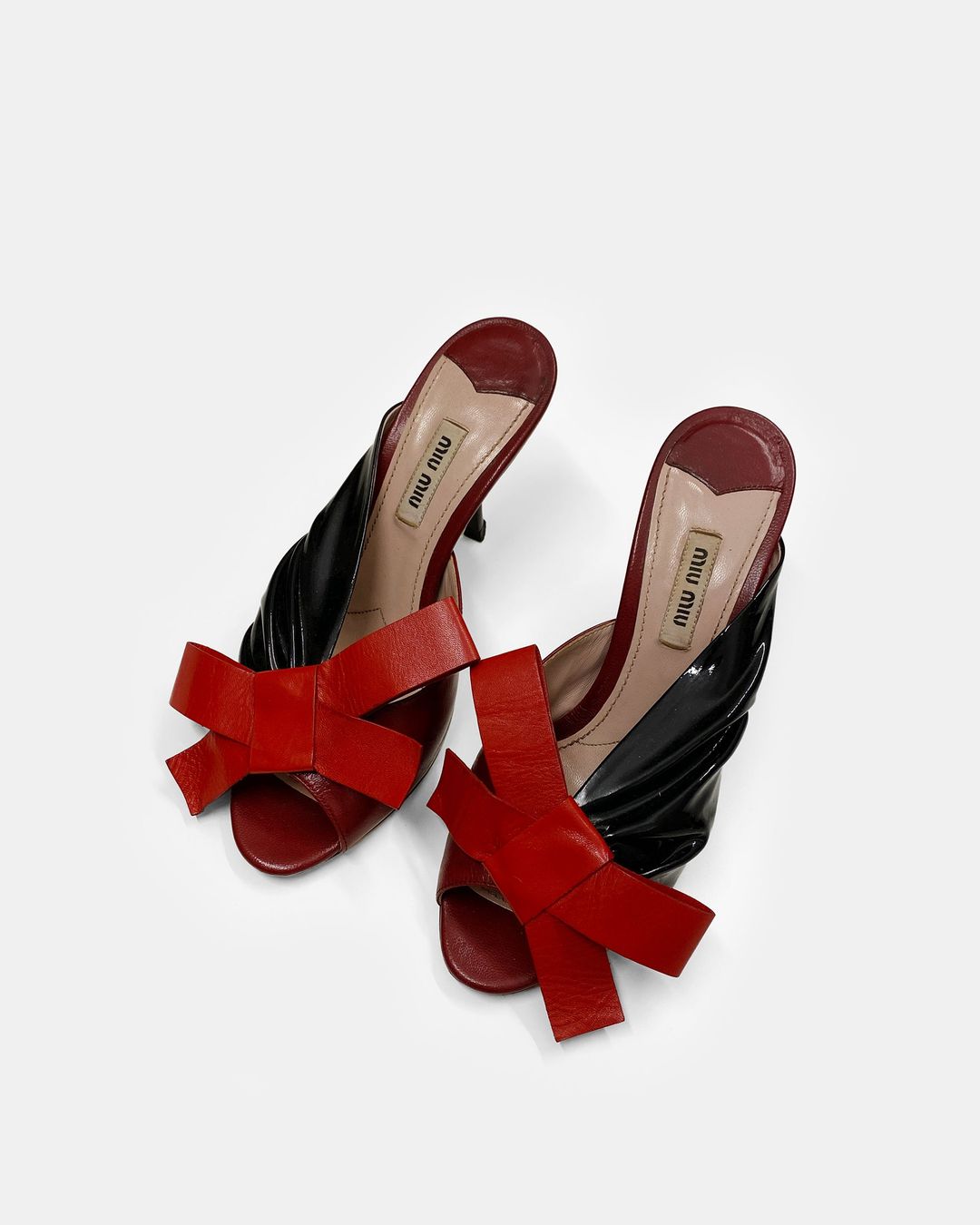 Miu Miu 2000s Patent Leather Bow Heels Black Red by MIU MIU in size EU37 from SHOES category