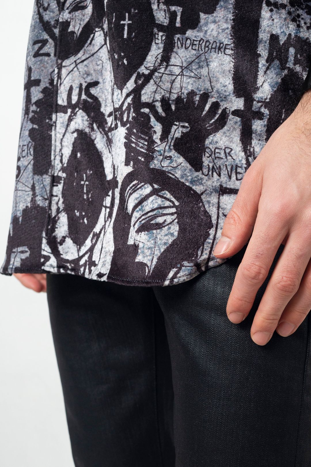 Thumbnail 24c27930-0071-47ec-8fc4-5408b3e2423d