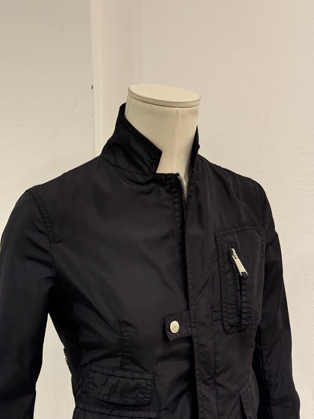 Thumbnail 5e7aa7f9-fb2a-4b16-ab67-6017f5788695