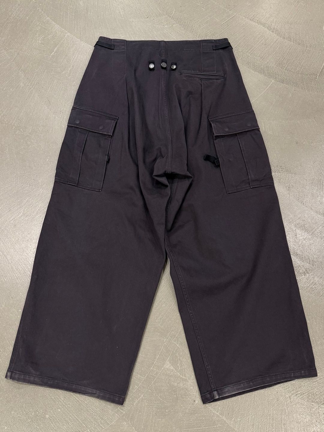 Thumbnail 9a4ae040-f81a-427f-ad63-f9792ccb2a13